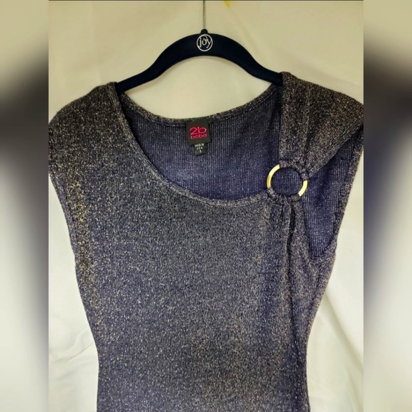 Dressy Navy tank top woth gold glitter - Picture 3 of 4